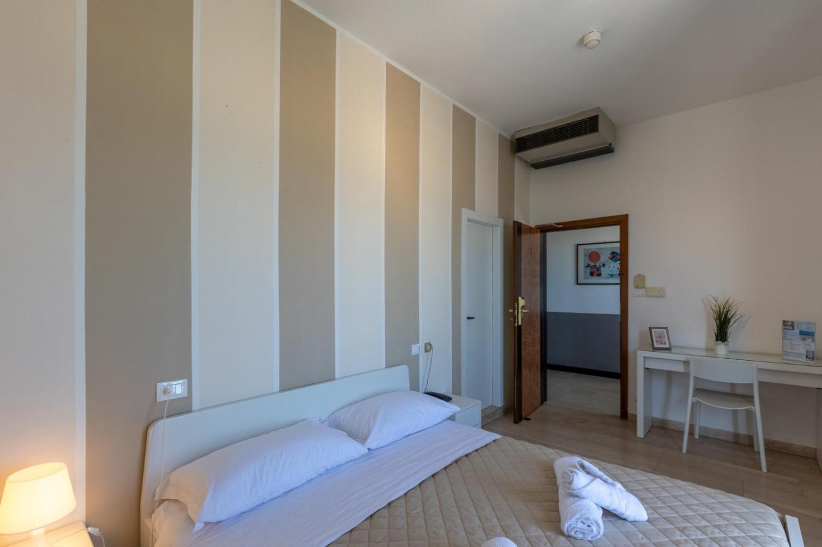 Grand Meeting Hotel Rimini Exterior photo
